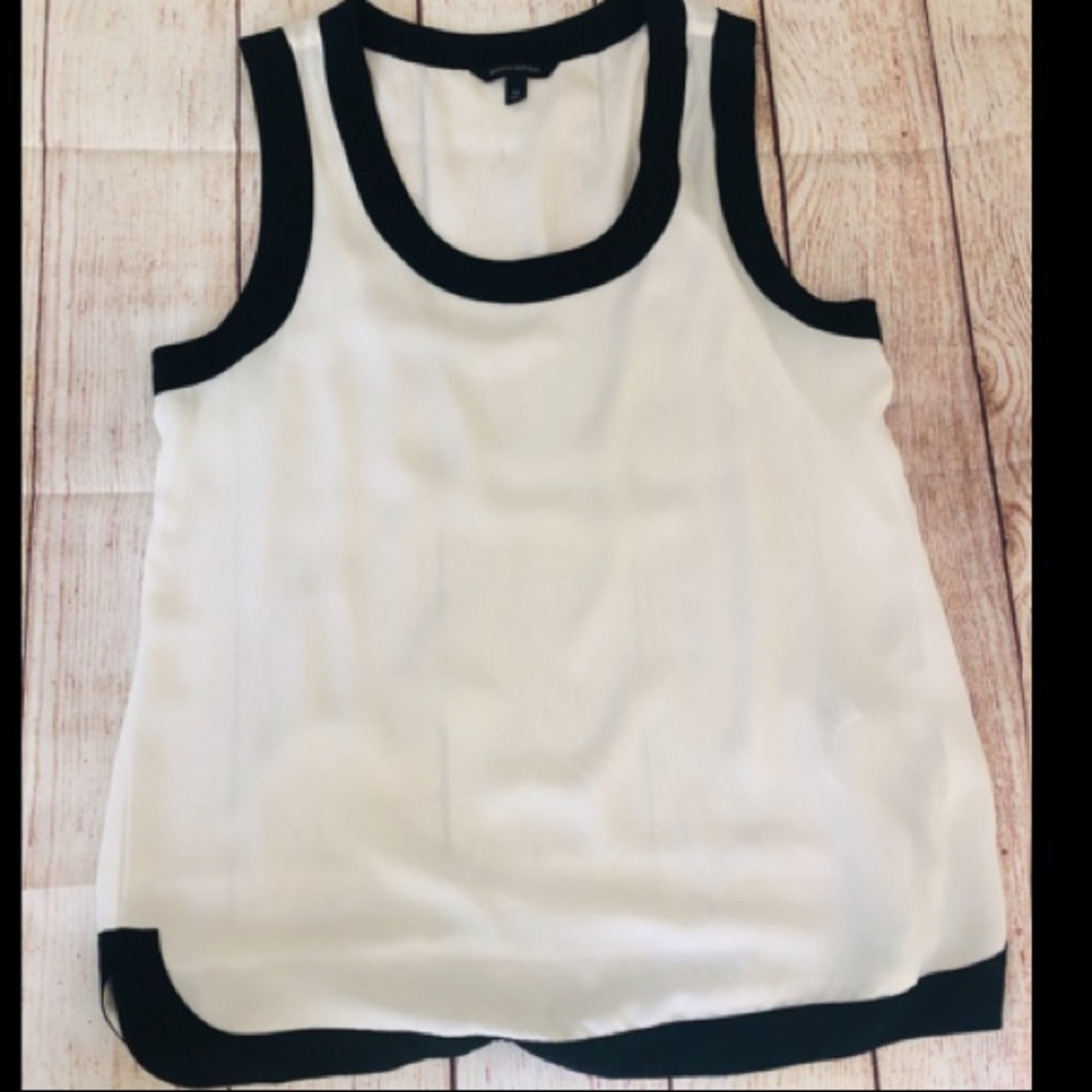 Banana republic white and black tank top